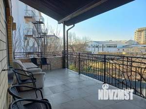 Дом 90м², 2-этажный, на длительный срок, 