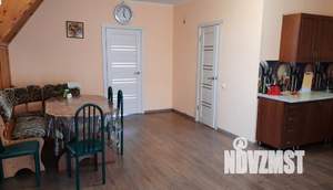 Таунхаус 130м², 2-этажный, на длительный срок, 