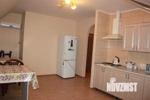 Дом 330м², 3-этажный, на длительный срок, 