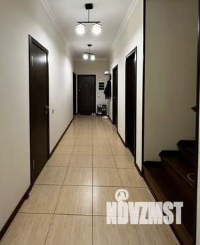 Дом 137м&sup2;, 2-этажный, посуточно, 