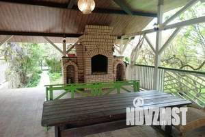 Дом 370м&sup2;, 2-этажный, посуточно, 