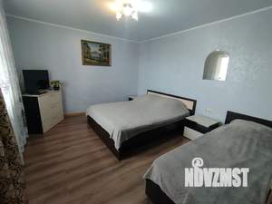 Дом 80м&sup2;, 2-этажный, посуточно, 