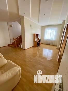 Дом 650м², 3-этажный, посуточно, 