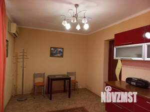 Дом 60м², 2-этажный, на длительный срок, 