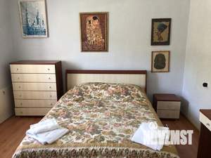 Дом 280м&sup2;, 3-этажный, посуточно, 