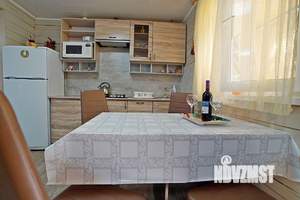 Дом 63м&sup2;, 2-этажный, посуточно, 