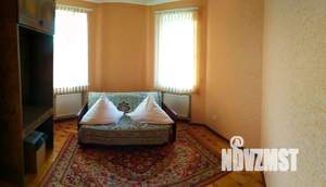 Дом 120м&sup2;, 2-этажный, посуточно, 