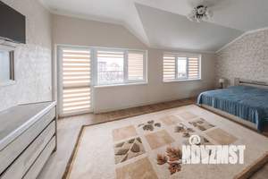 Дом 220м&sup2;, 2-этажный, посуточно, 