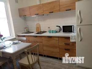 Дом 60м&sup2;, 2-этажный, посуточно, 