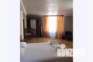 Дом 194м&sup2;, 4-этажный, посуточно, 