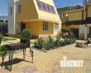 Дом 160м&sup2;, 2-этажный, посуточно, 