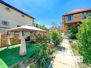 Дом 140м&sup2;, 2-этажный, посуточно, 