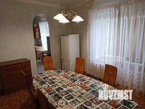 Дом 165м&sup2;, 2-этажный, посуточно, 