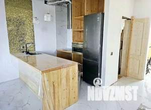 Дом 216м&sup2;, 2-этажный, участок 6 сот.  