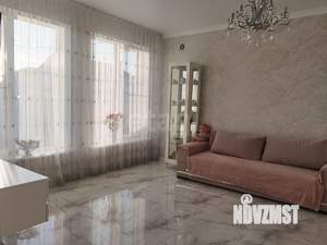 Дом 161м&sup2;, 2-этажный, участок 4 сот.  