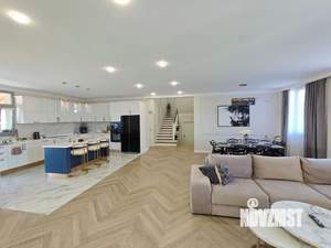Дом 250м², 2-этажный, участок 6 сот.  