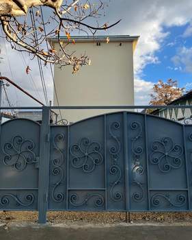 Дом 100м², 3-этажный, участок 1 сот.  