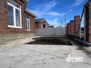 Дом 110м&sup2;, 1-этажный, участок 6 сот.  