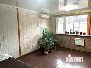 Дом 61м&sup2;, 2-этажный, участок 5 сот.  