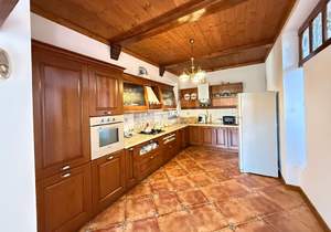 Дом 253м&sup2;, 2-этажный, участок 5 сот.  