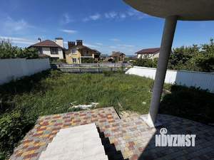 Дом 350м&sup2;, 2-этажный, участок 5 сот.  