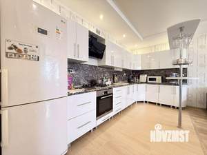 Дом 170м&sup2;, 2-этажный, участок 7 сот.  