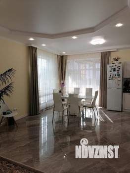 Дом 235м&sup2;, 2-этажный, участок 6 сот.  