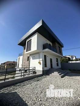 Коттедж 257м&sup2;, 3-этажный, участок 7 сот.  