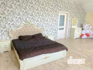 Дом 192м², 2-этажный, участок 8 сот.  
