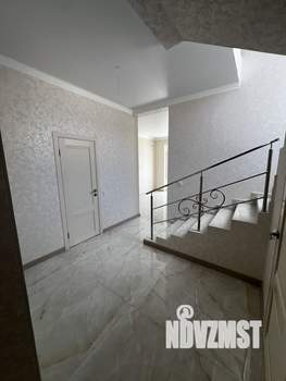 Дом 146м&sup2;, 2-этажный, участок 3 сот.  