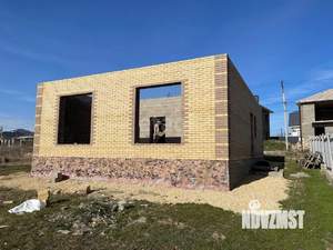 Дом 100м&sup2;, 1-этажный, участок 7 сот.  