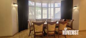 Дом 296м², 2-этажный, участок 6 сот.  