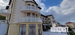 Дом 738м&sup2;, 3-этажный, участок 10 сот.  