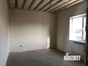 Дом 90м&sup2;, 2-этажный, участок 4 сот.  