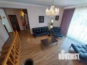 Дом 275м², 2-этажный, участок 3 сот.  