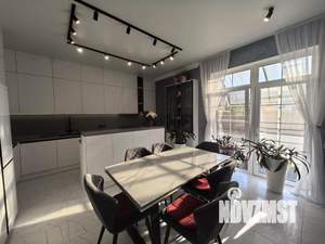 Дом 87м&sup2;, 2-этажный, участок 4 сот.  