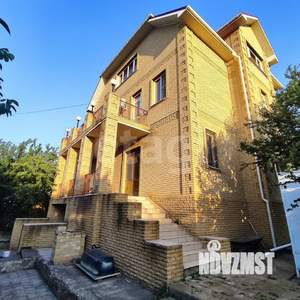 Дом 460м², 4-этажный, участок 11 сот.  