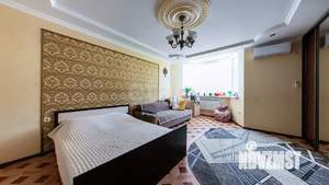 Дом 150м&sup2;, 3-этажный, участок 2 сот.  