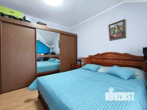 Таунхаус 250м&sup2;, 3-этажный, участок 2 сот.  