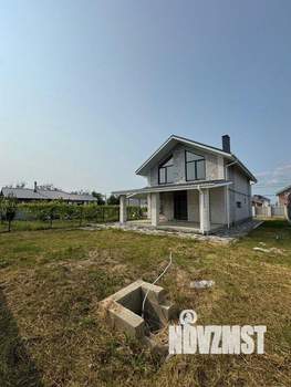 Дом 200м&sup2;, 2-этажный, участок 4 сот.  