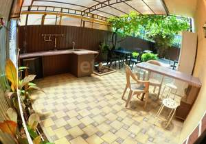 Дом 258м&sup2;, 3-этажный, участок 6 сот.  