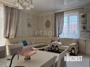 Дом 124м², 2-этажный, участок 10 сот.  