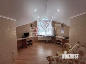 Дом 306м², 3-этажный, участок 8 сот.  