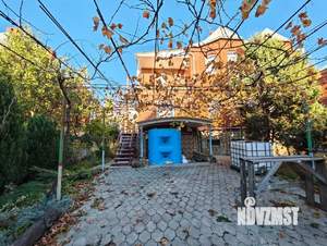 Дом 392м&sup2;, 2-этажный, участок 6 сот.  