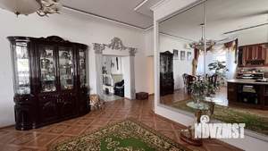 Дом 377м&sup2;, 2-этажный, участок 10 сот.  