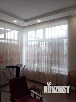 Дом 111м&sup2;, 2-этажный, участок 3 сот.  