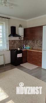 Дом 65м&sup2;, 1-этажный, участок 5 сот.  