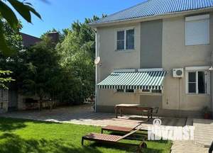 Дом 250м², 2-этажный, участок 10 сот.  