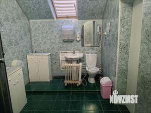 Дом 215м&sup2;, 2-этажный, участок 814 сот.  