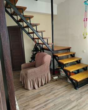 Дом 102м&sup2;, 2-этажный, участок 8 сот.  